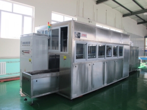 Ultrasonic cleaning line